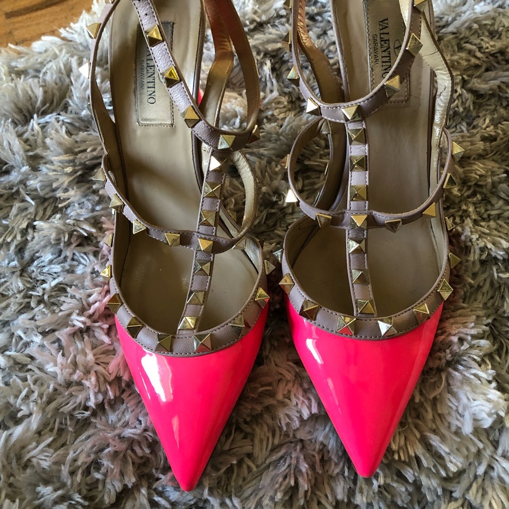PRICE FIRM‼️Authentic Valentino